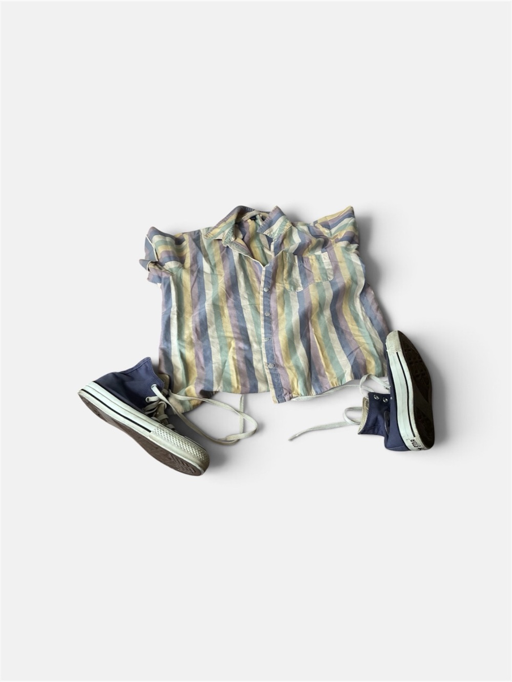 Universal Thread button up
